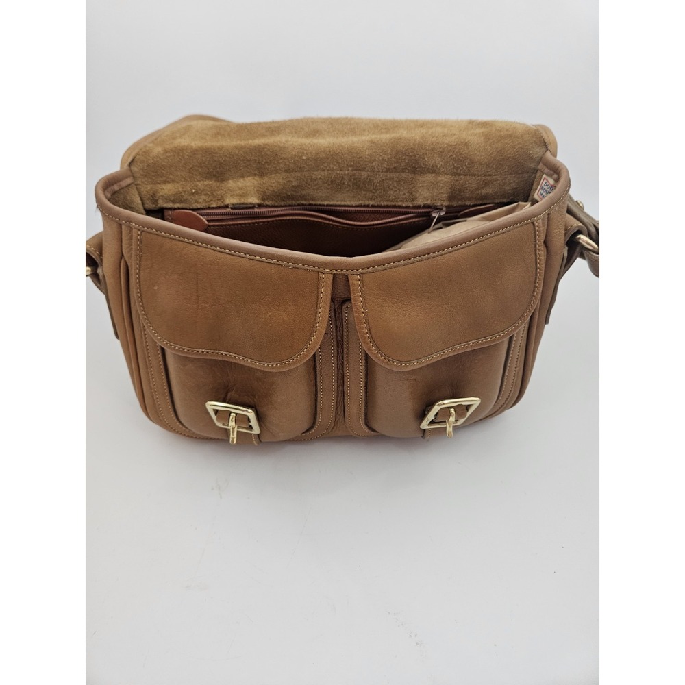 Vintage Dooney & Bourke Honey Pebbled Leather Shoulder Bag U109. - Picture 2 of 15